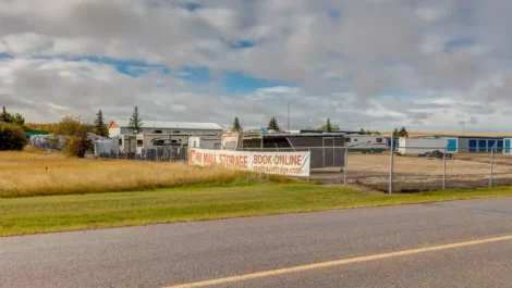 mini mall storage sexsmith