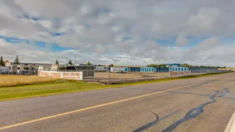 mini mall storage sexsmith
