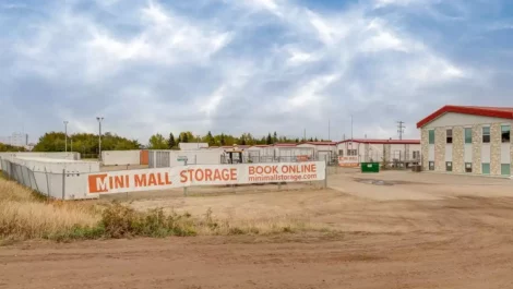 Mini Mall Storage Banner