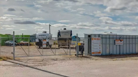 Storage Gate access
