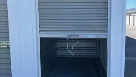 Small sized storage unit