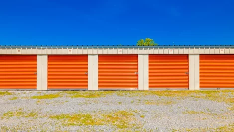 medium drive up storage units