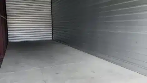 extra large sized self storage unit