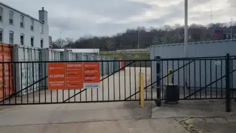 gate
