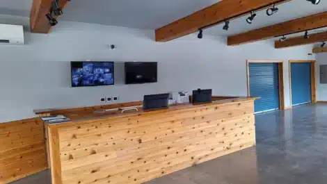 customer service front desk