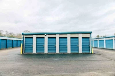 small drive up self storage units