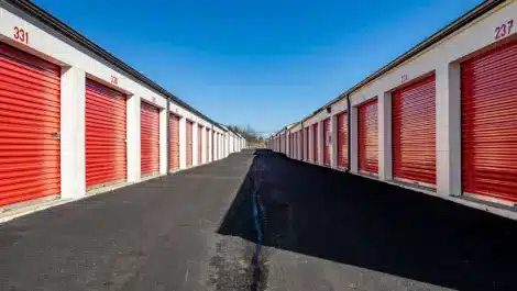 2 rows of medium sized self storage units