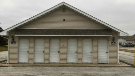 small drive up self storage units