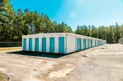 drive up self storage units at Mini Mall Storage