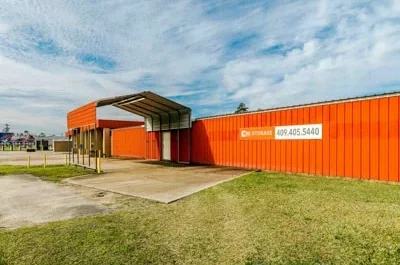 Mini Mall Storage in Buna, Texas