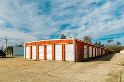 small drive up self storage units