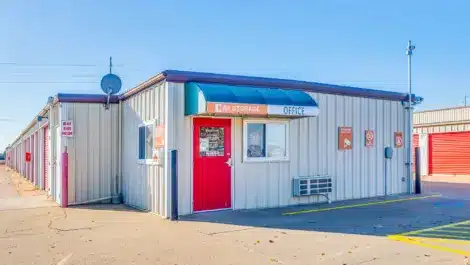 External view of the office at Mini Mall storage, Salina 9th st.