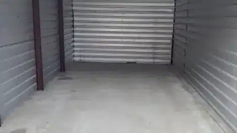Large sized self storage unit