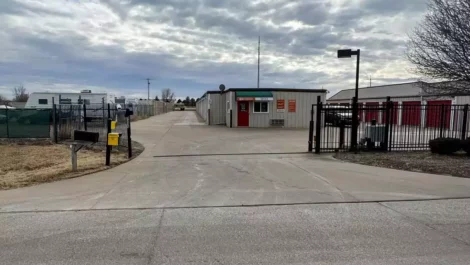 road view of Mini Mall Storage in Salina