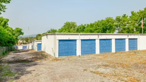Kingsport unit exterior