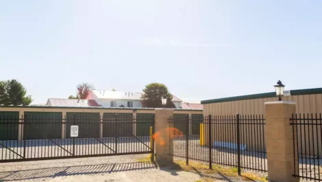 secure fenced and gated self storage facility