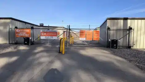 secure keypad access gate to self storage facility